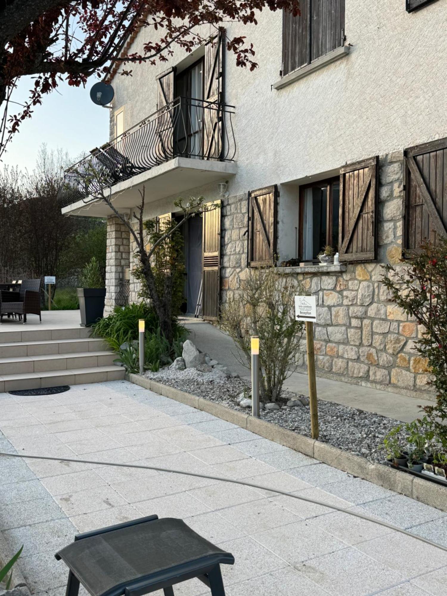 Bnb Castellane Chambre D'Hotes B&B Dış mekan fotoğraf