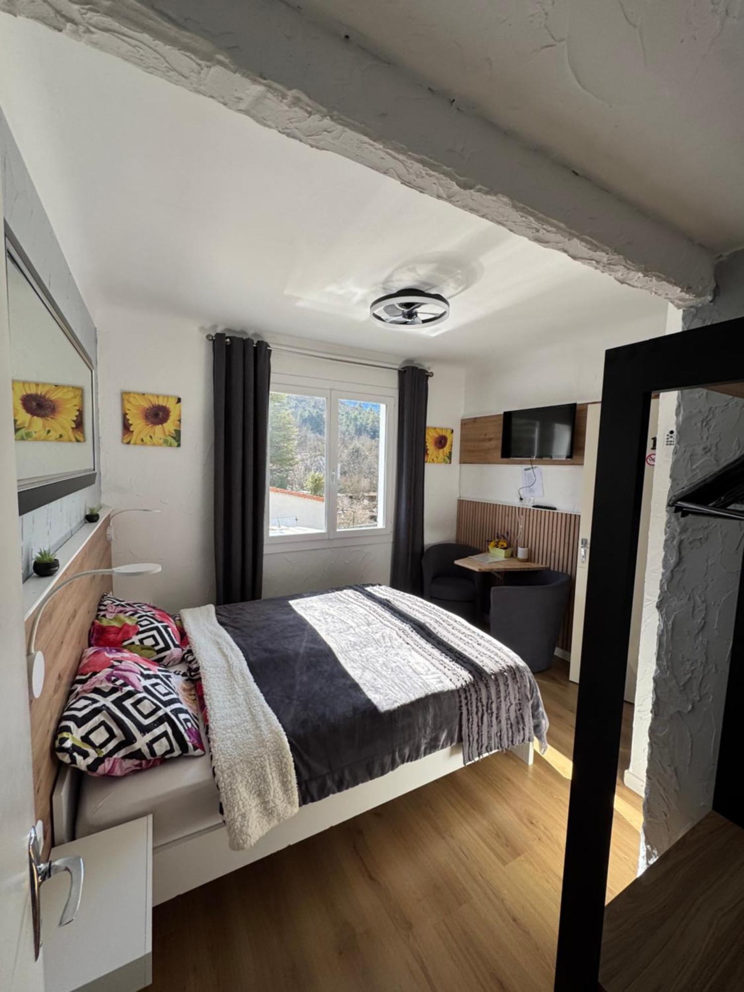 Bnb Castellane Chambre D'Hotes B&B Dış mekan fotoğraf